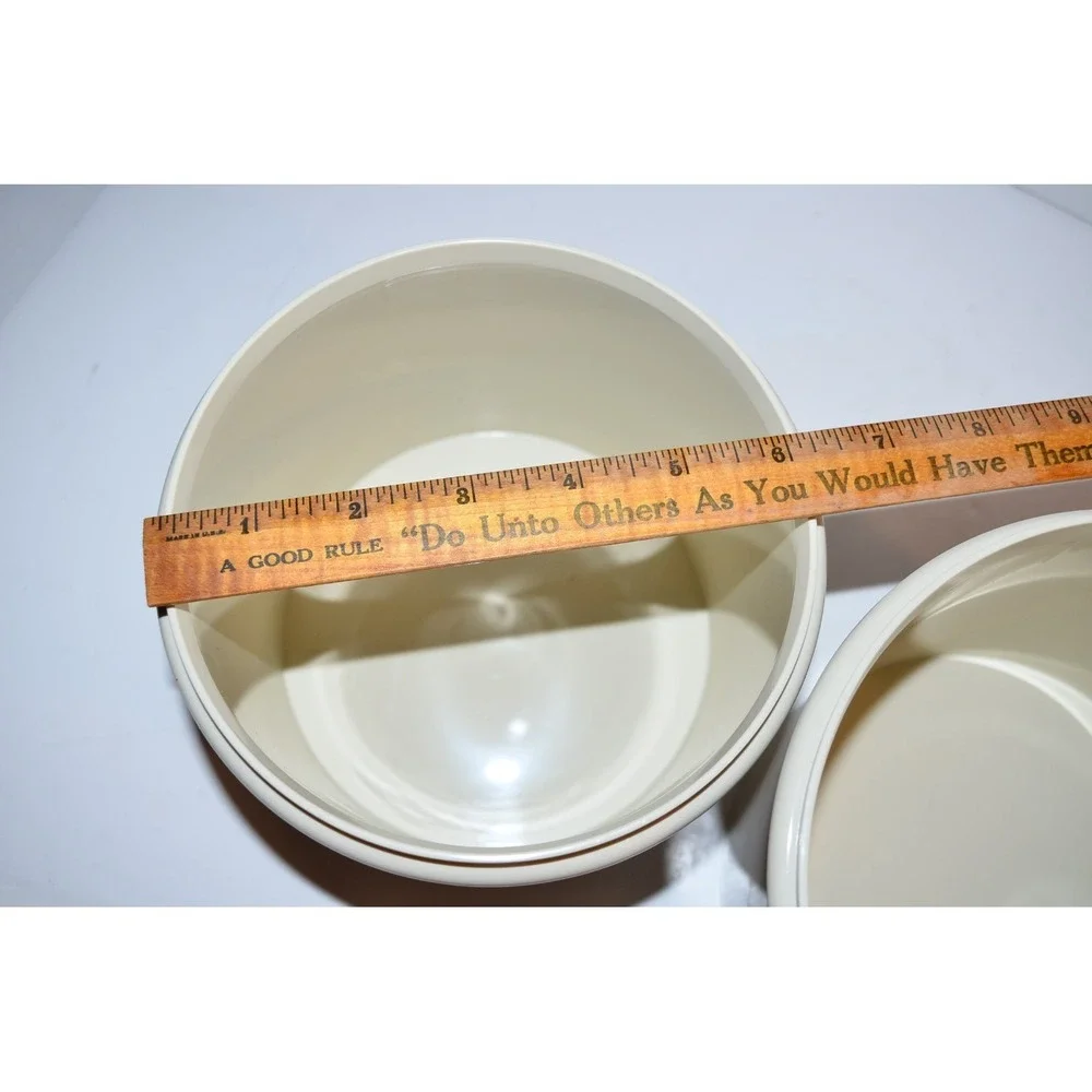 Tupperware Starburst‎ Canisters Almond Color #265-15 & 264-21 Round W/Lids X2